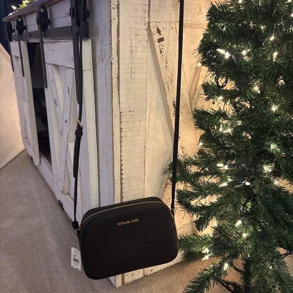 Michael Kors Crossbody - Picture 1 of 7